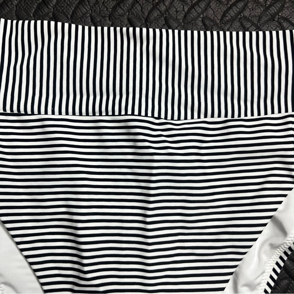 Aerie‎ High Cut Cheeky Bikini Bottom Swim Large Black White Stripe NWT Swimwear - Picture 3 of 6